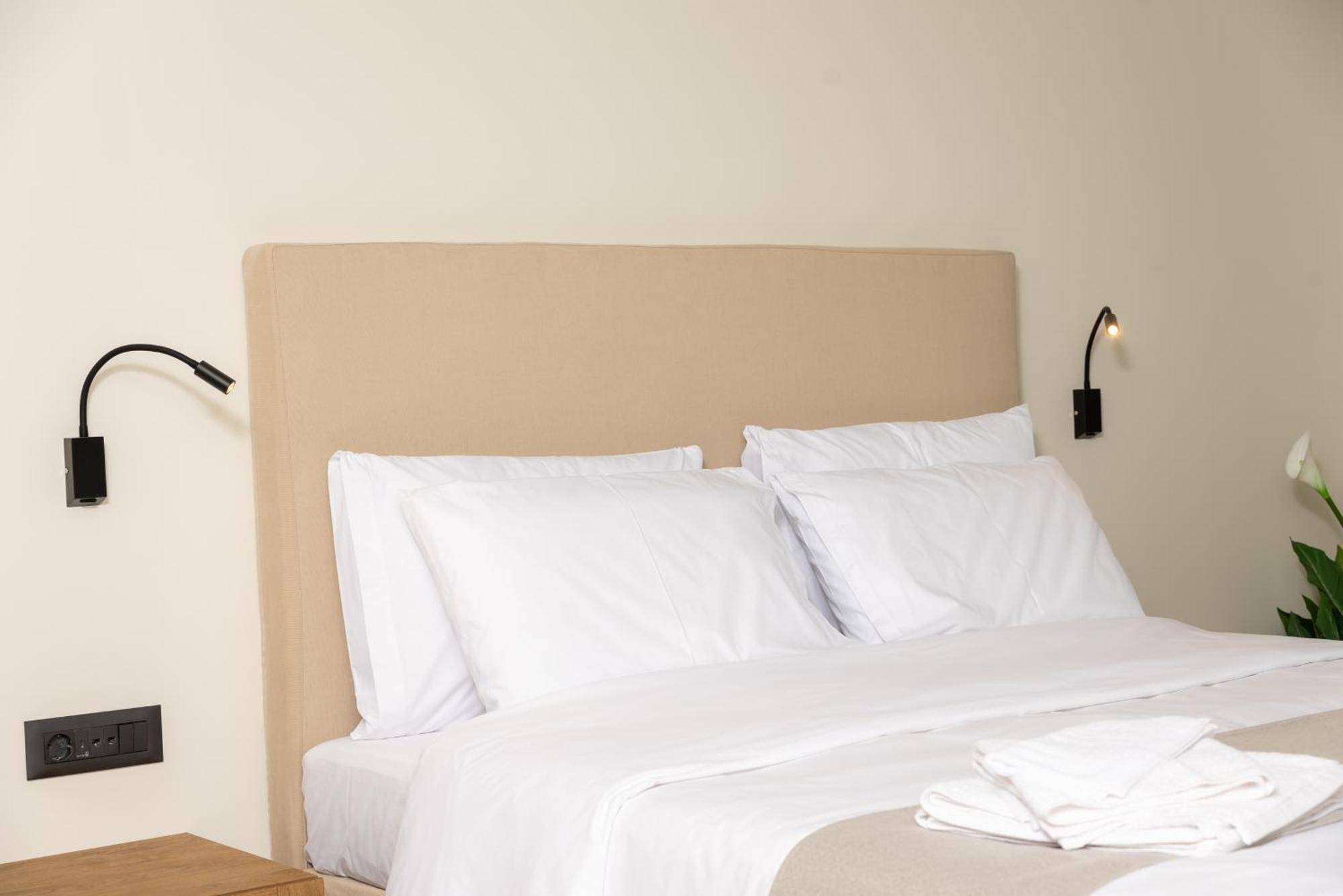 Apartment Tokyo Chios Town