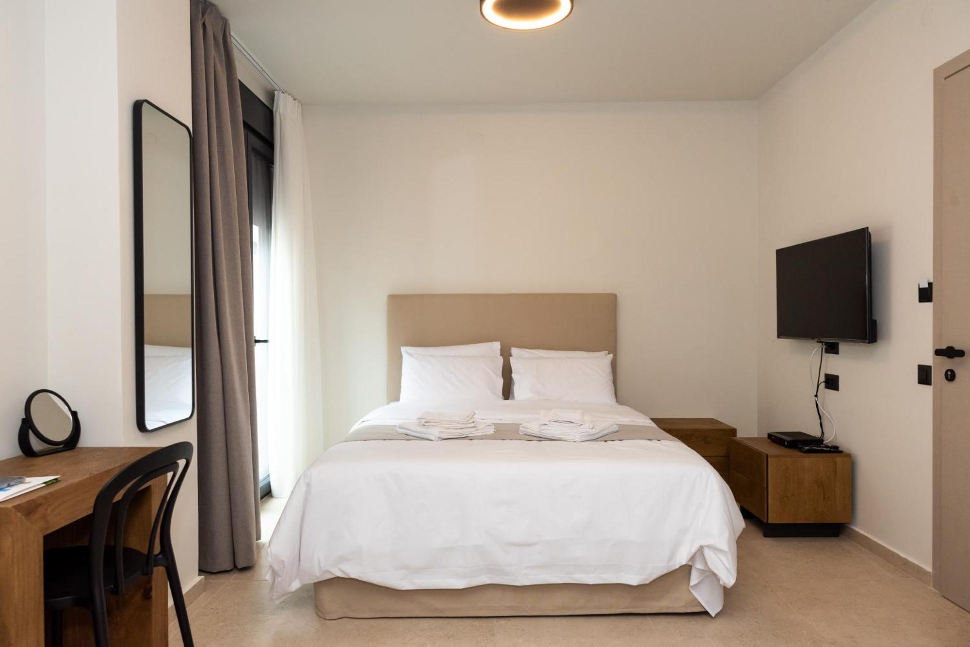 Apartment Tokyo Chios Town