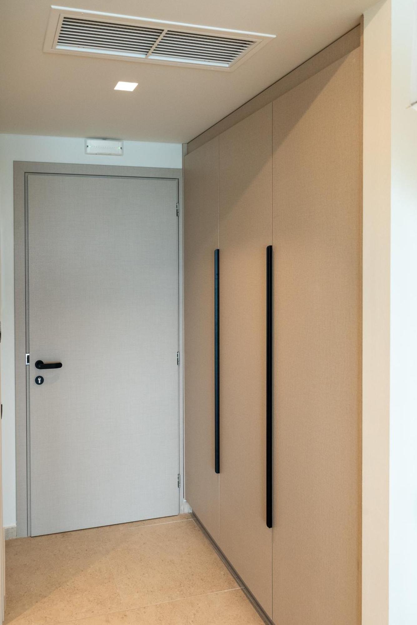 Tokyo Apartment *