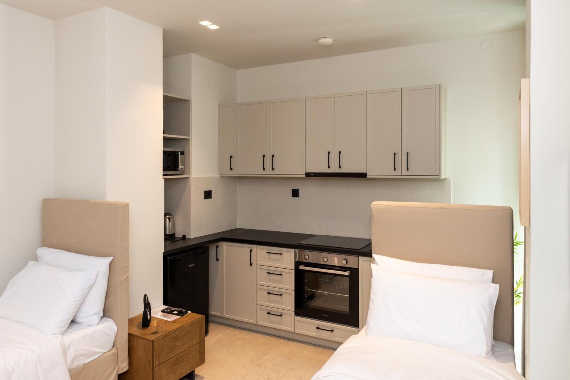 Apartment Tokyo *
